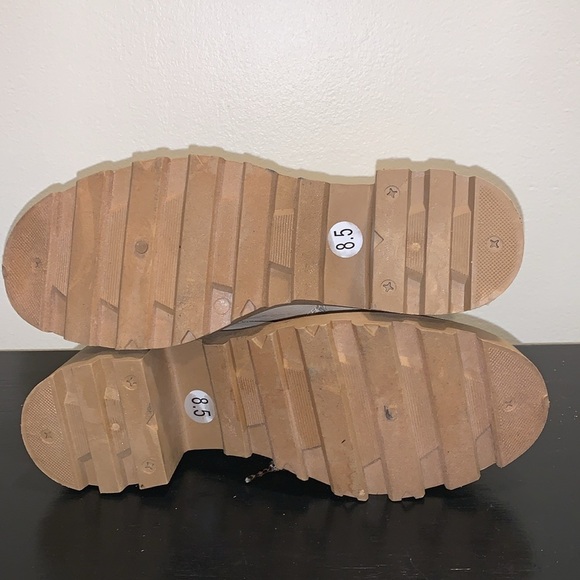 Sugar Fella lug sole boots.  Size 8.5 - Picture 7 of 9